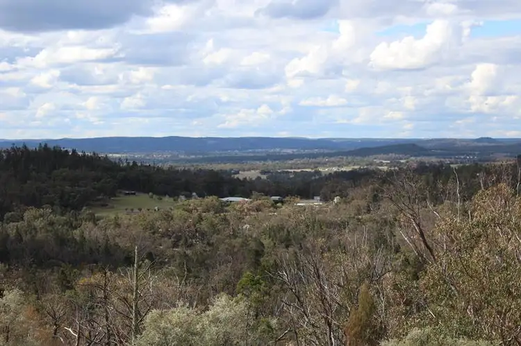 304 Townsend Road, Glen Aplin QLD 4381