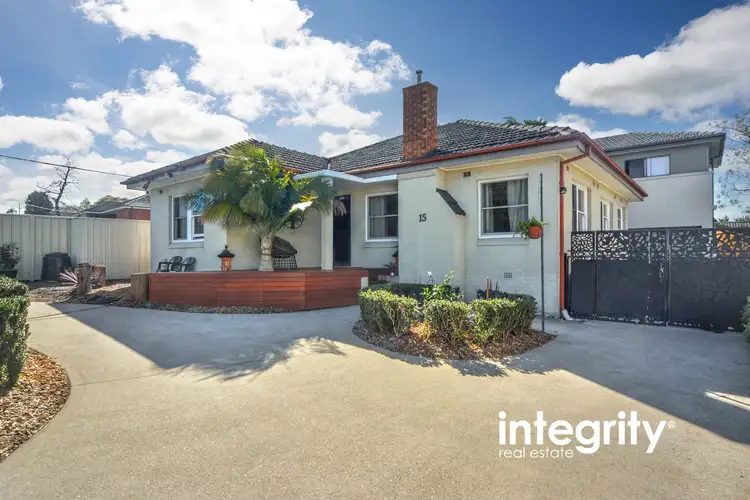 15 Cambewarra Road, Bomaderry NSW 2541