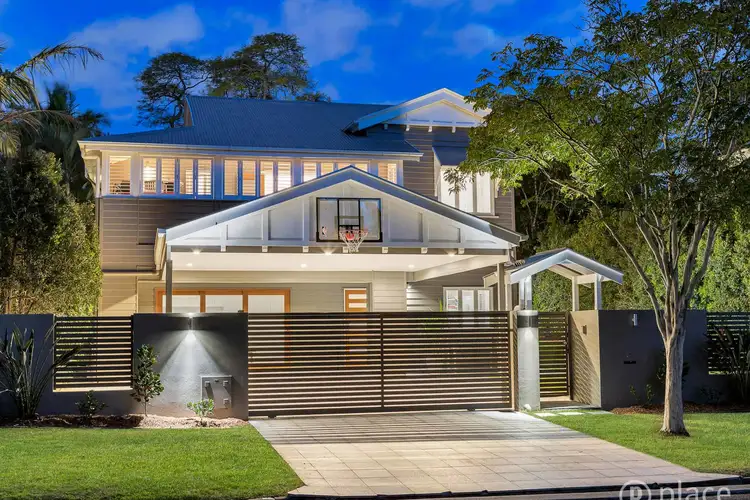 27 Crown Street, Bardon QLD 4065