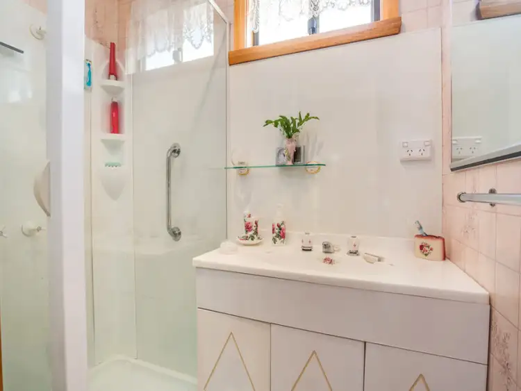 Fifth view of Homely house listing, 5 Taree Crescent,, Gravelly Beach TAS 7276