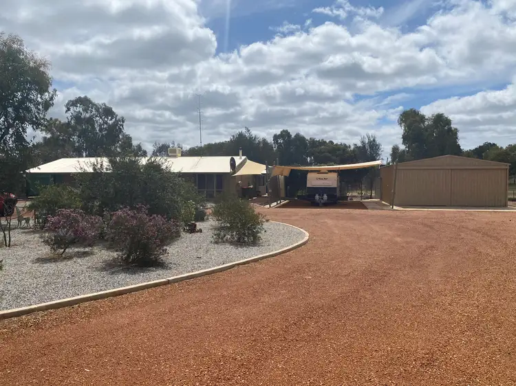 46 Dempster St, Beverley WA 6304