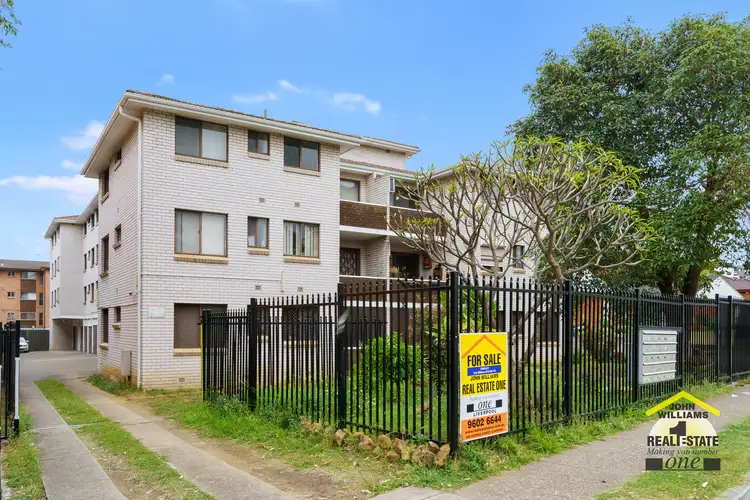 6/34 Remembrance Avenue, Warwick Farm NSW 2170