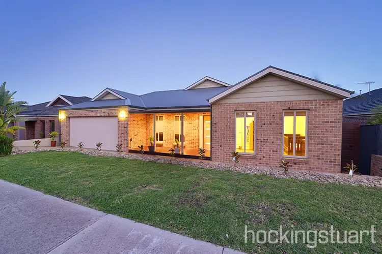 8 Southgate Drive, Berwick VIC 3806