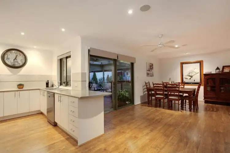 Sixth view of Homely house listing, 4 Cosmo Court, Kilsyth VIC 3137