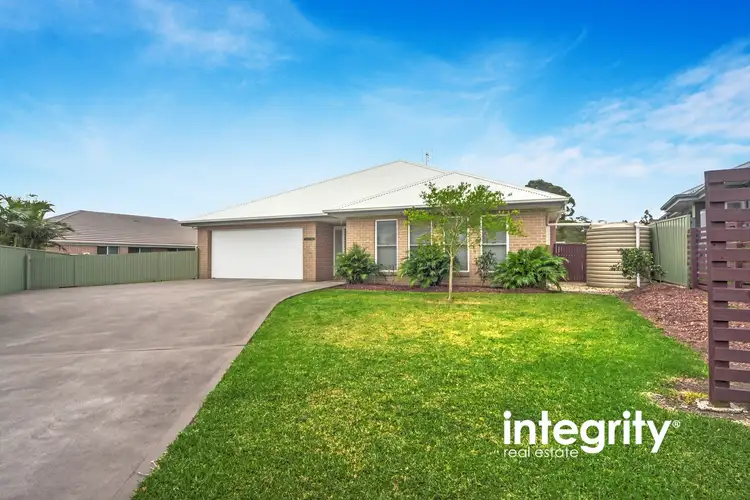 16 Hanover Close