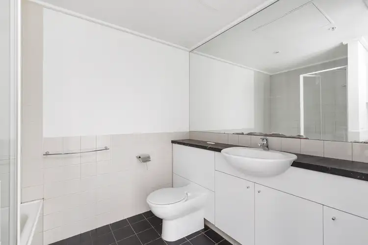 Fourth view of Homely apartment listing, 1803/318 Lt Lonsdale Street, Melbourne VIC 3000