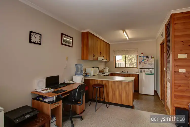 Third view of Homely unit listing, 4/17 Pynsent Street, Horsham VIC 3400
