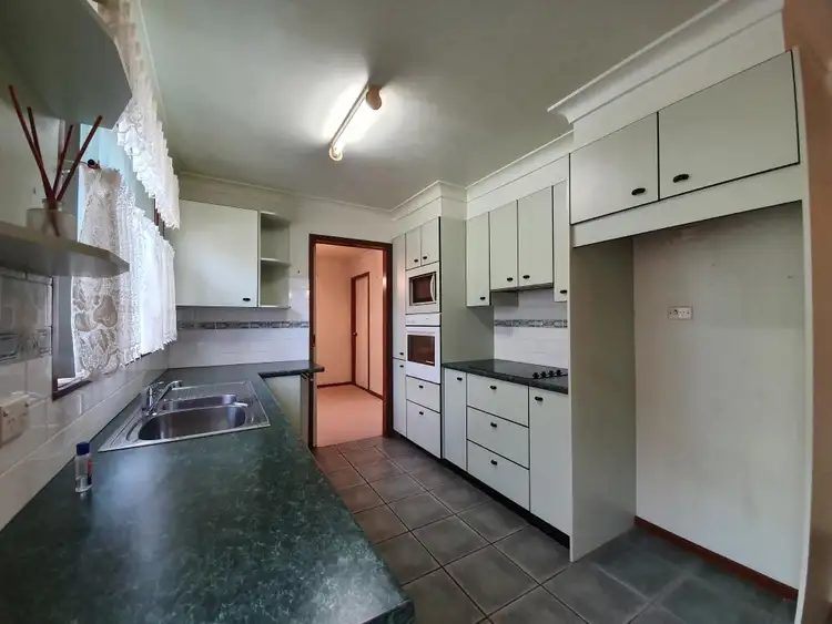 Sixth view of Homely house listing, 2 Shannon Close, Aberdeen NSW 2336