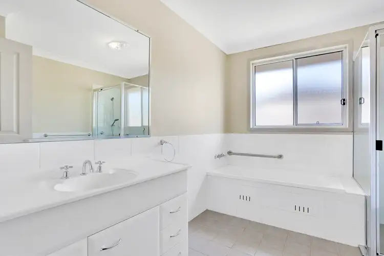 Sixth view of Homely house listing, 33 Diamond Circuit, Rutherford NSW 2320