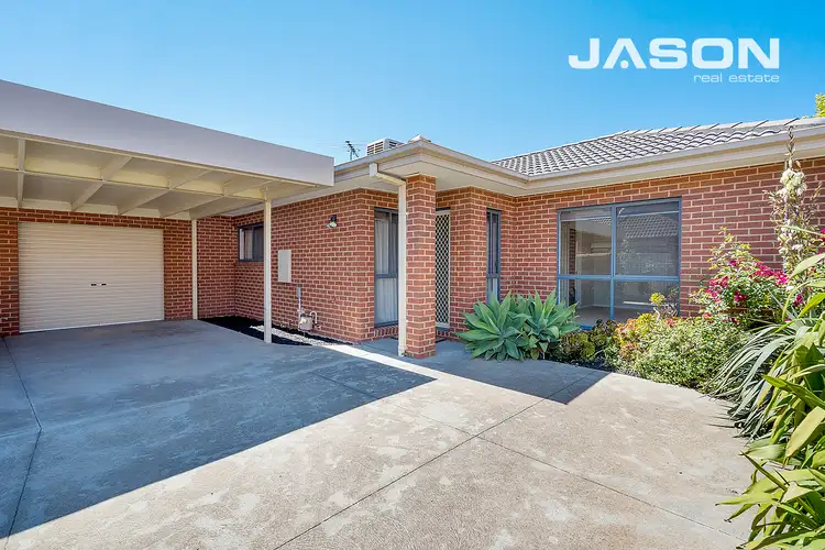 2/1 Carol Grove, Tullamarine VIC 3043