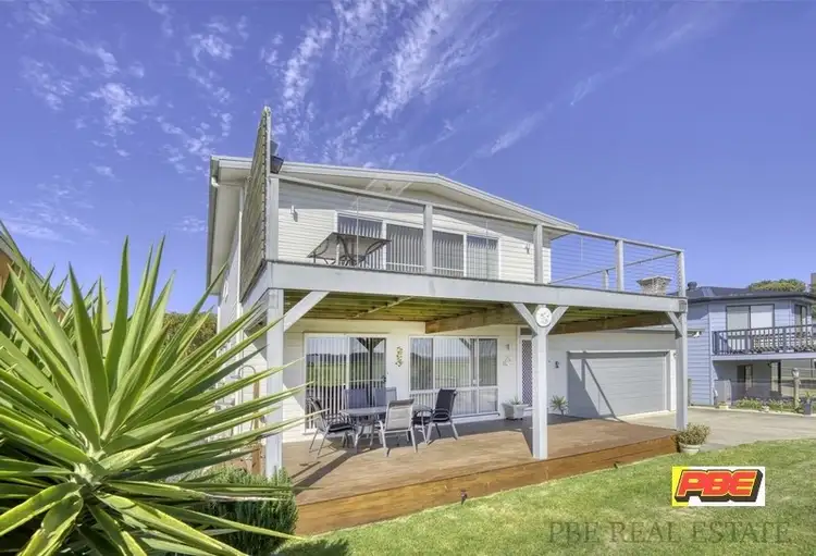 33 LEES ROAD, Venus Bay VIC 3956