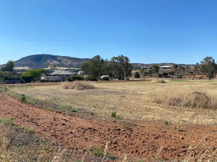 81 Cowan Rd, York WA 6302