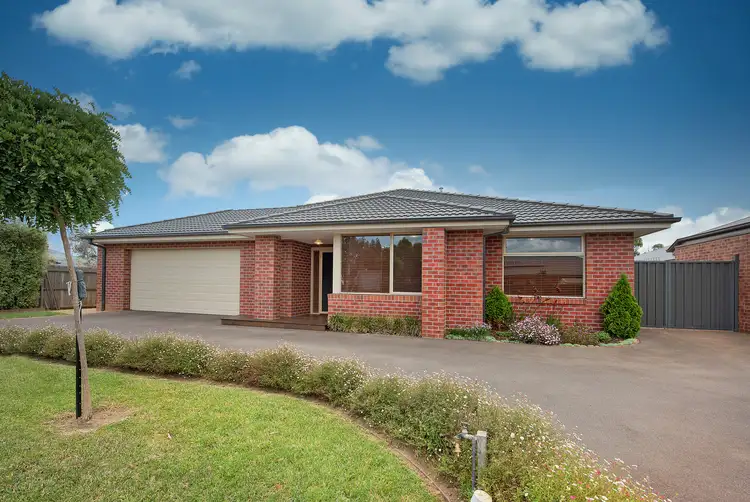 27 Fitzroy Way, Whittlesea VIC 3757