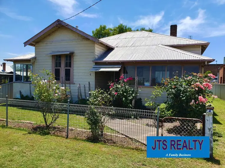 4 Lower William Street, Muswellbrook NSW 2333