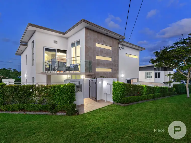 60 Main Avenue, Balmoral QLD 4171