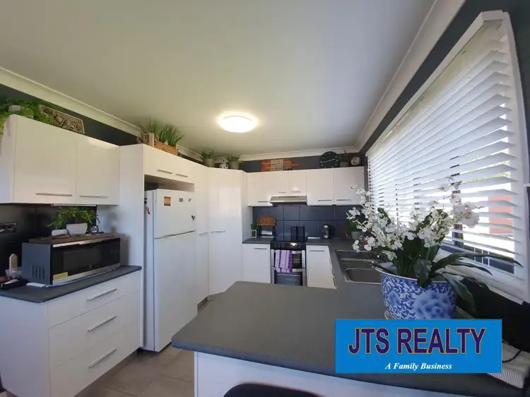 1 McLeod Street, Aberdeen NSW 2336