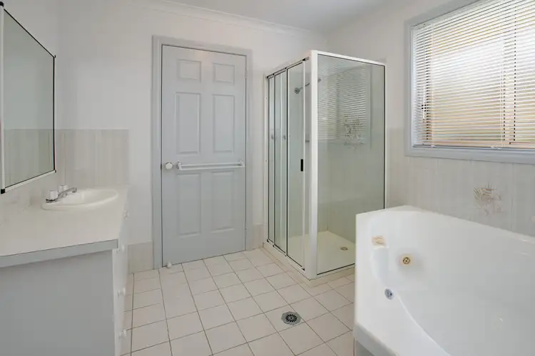 Sixth view of Homely house listing, 33 Saville Avenue, Lavington NSW 2641