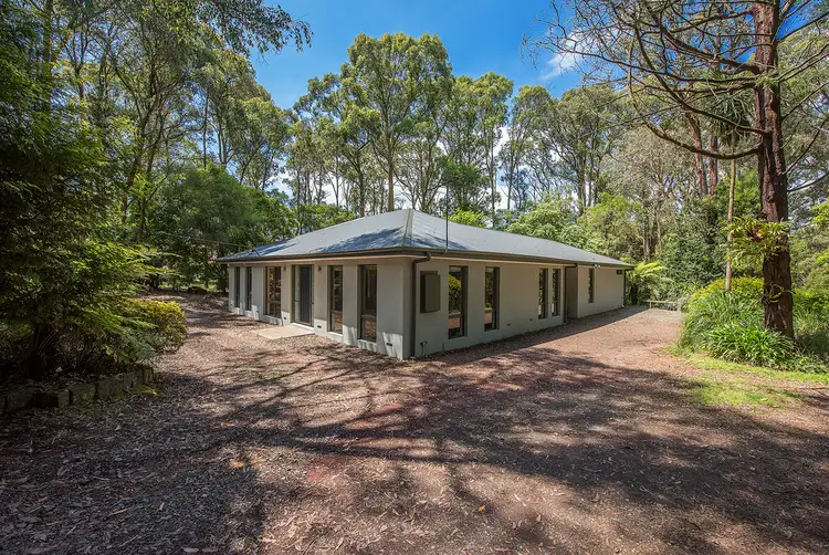 18 Watsons Road, Kinglake West VIC 3757