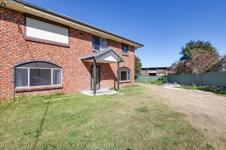 33 Eastern Avenue, Tarro NSW 2322