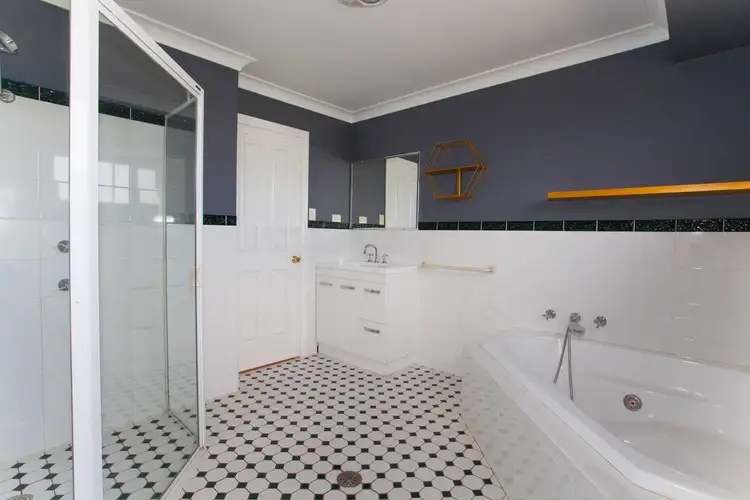 Sixth view of Homely house listing, 32 Falls Road, Wellington NSW 2820