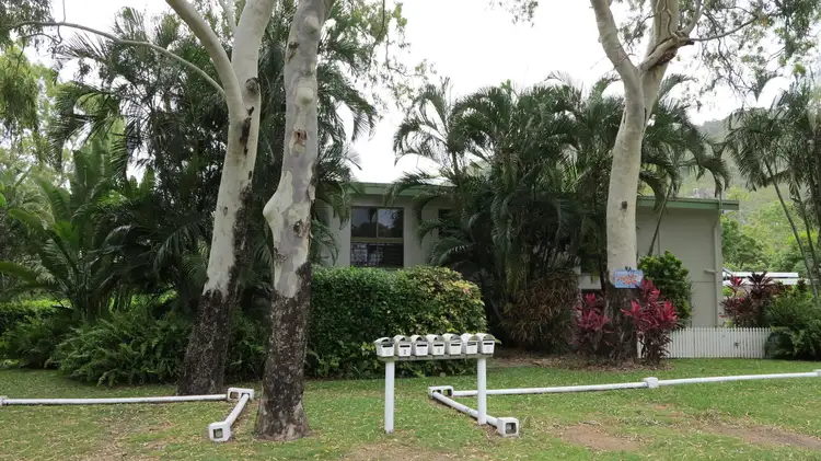 Second view of Homely unit listing, 6/2 Endeavour Road, Arcadia QLD 4819