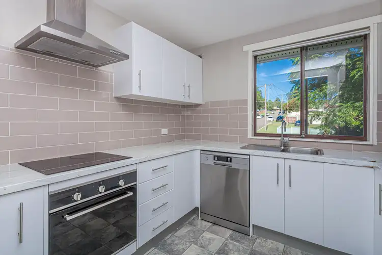 Sixth view of Homely house listing, 3 Clyde Circuit, Raymond Terrace NSW 2324