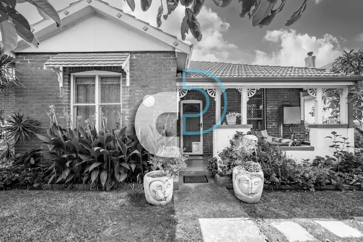 7 Douglas Street, Stockton NSW 2295
