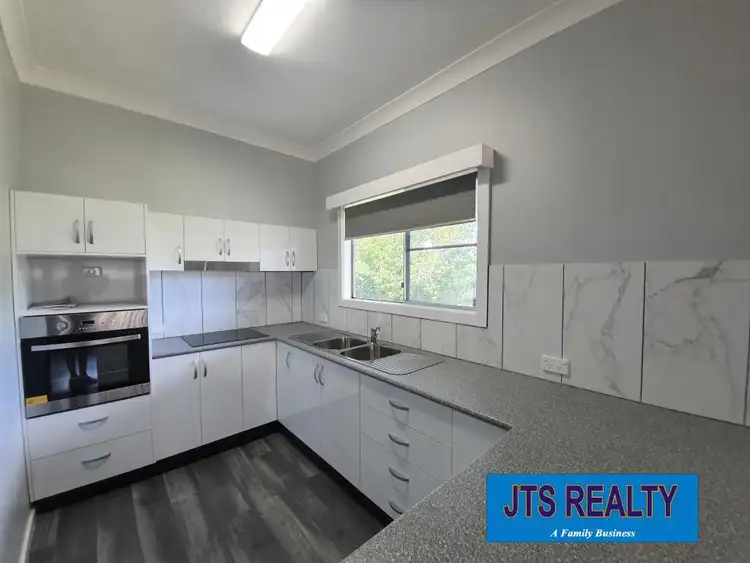 18 Ruth White Avenue, Muswellbrook NSW 2333