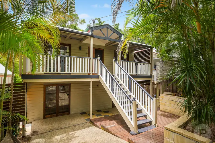 11 Shaw Street, Bardon QLD 4065
