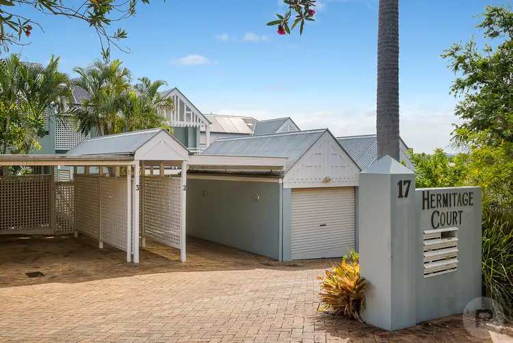 2/17 Armadale Street, St Lucia QLD 4067