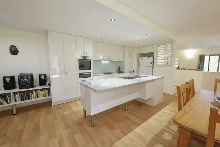 Fourth view of Homely house listing, 2a Crow Street..., Kensington QLD 4670