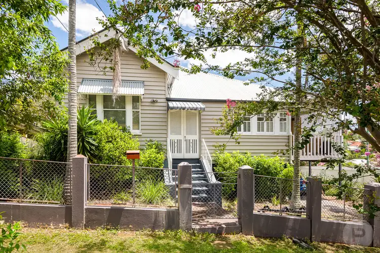 1 Broadway Street, Red Hill QLD 4059