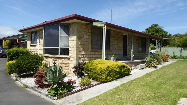 1/19 Barnett Crescent, Bridport TAS 7262