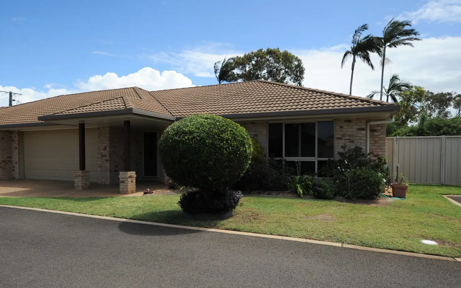Main view of Homely unit listing, 2/48 Heaps Street..., Avenell Heights QLD 4670
