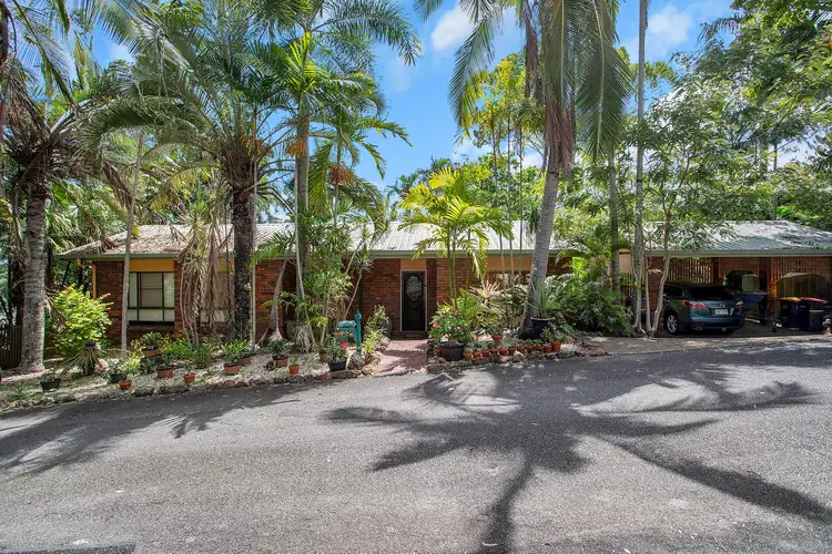 10 Illalangi Estate Street
