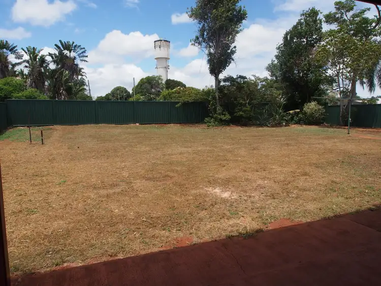 Fifth view of Homely house listing, 2 Hinkler Street, Childers QLD 4660