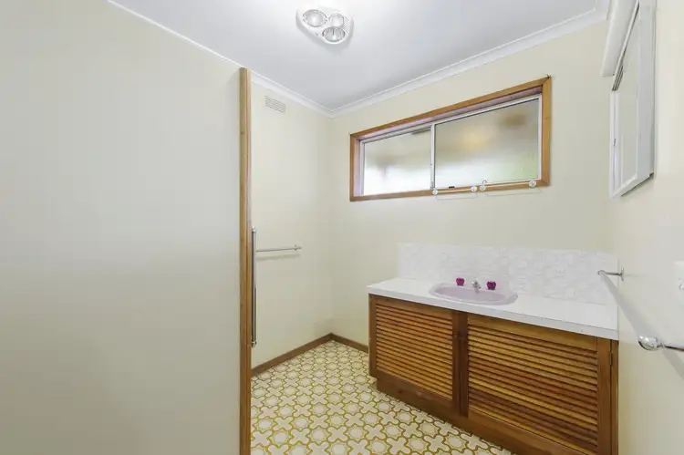 Fifth view of Homely unit listing, 2/10 Gravesend Street, Colac VIC 3250