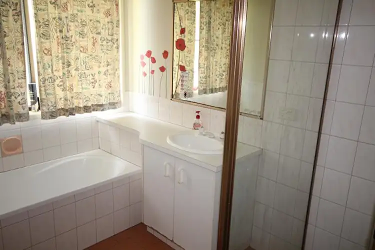 Seventh view of Homely house listing, 12 Wattle Court, Stanthorpe QLD 4380