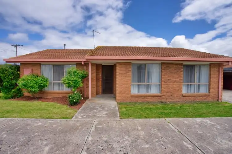 Main view of Homely unit listing, 2/2 Langham Road, Wendouree VIC 3355