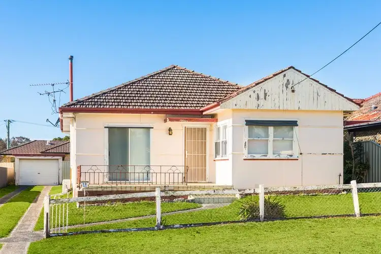 10 Osborne Street, Nowra NSW 2541