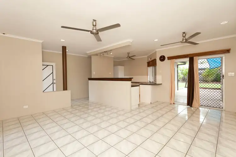218 Robert Road, Bentley Park QLD 4869