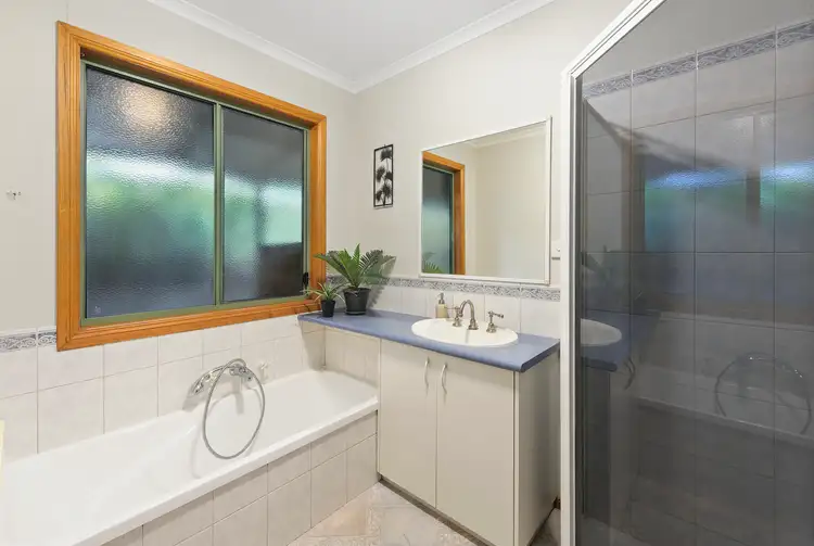 Sixth view of Homely house listing, 18 Beechy Court, Elliminyt VIC 3250