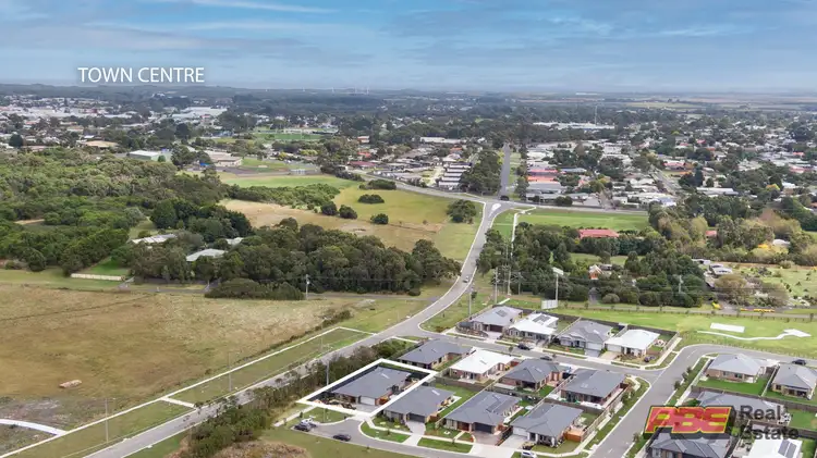 Second view of Homely house listing, 8 Mowbray Court, Wonthaggi VIC 3995