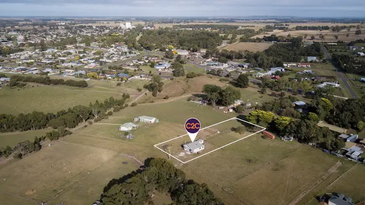 52 Mills Road, Cobden VIC 3266