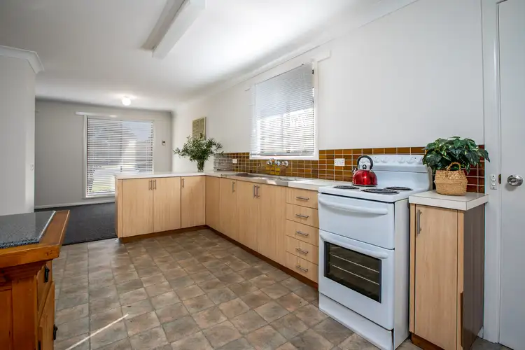 Fourth view of Homely house listing, 413 Leonie Court, Lavington NSW 2641