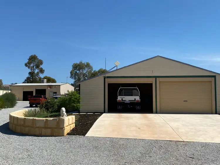 45 Great Southern Hwy, Beverley WA 6304