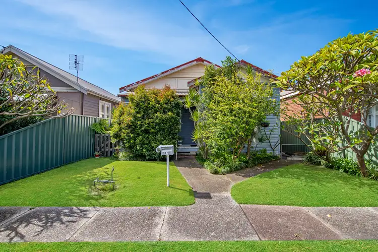 17 Bowser Street, Hamilton North NSW 2292