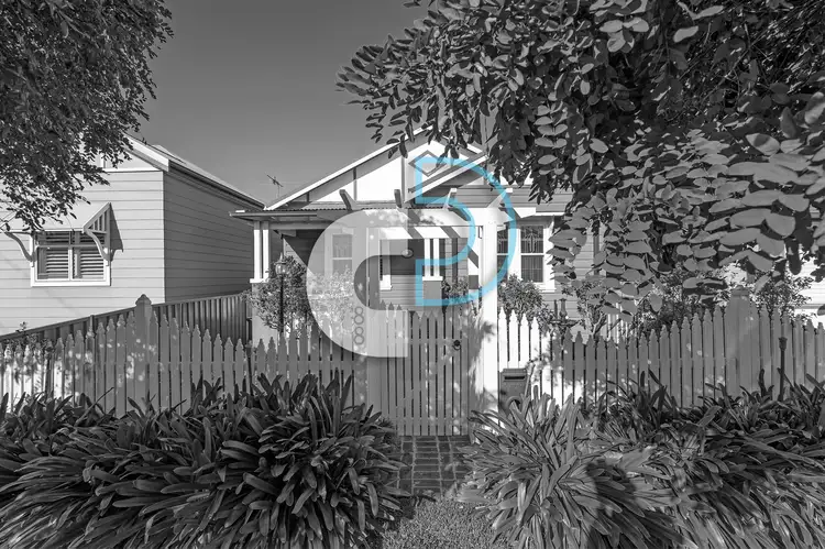 88 Roxburgh Street, Stockton NSW 2295