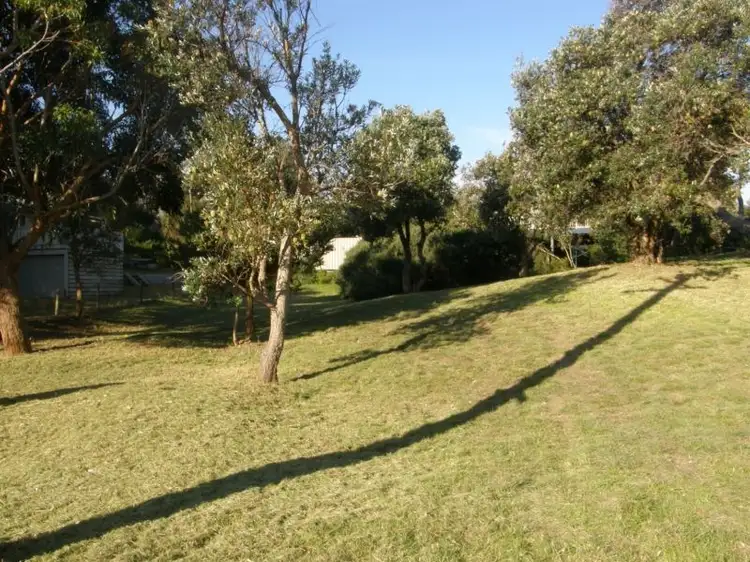 6 WEBSTER AVENUE, Venus Bay VIC 3956