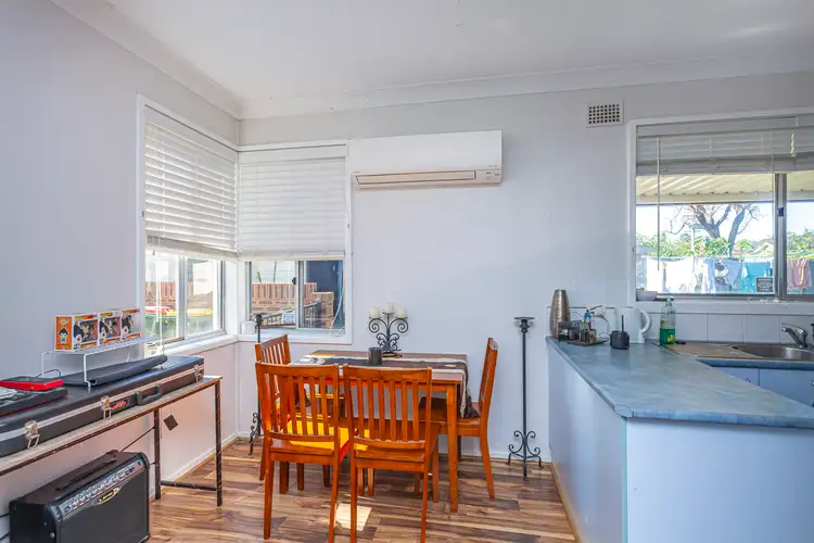 Fifth view of Homely house listing, 2 Morgan Cresecent, Raymond Terrace NSW 2324